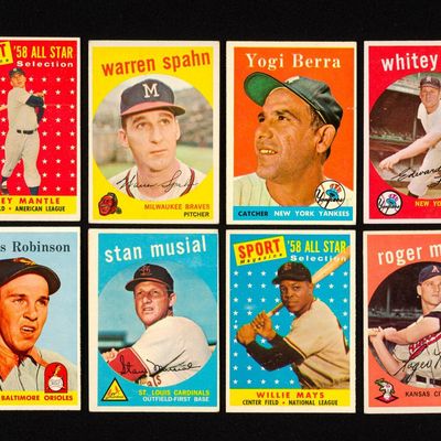 Sale Photo Thumbnail #221: 1950's Baseball Cards Including Willie Mays Mickey Mantle Roger Maris