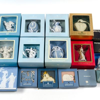 Sale Photo Thumbnail #115: 6 Wedgwood England Ornaments