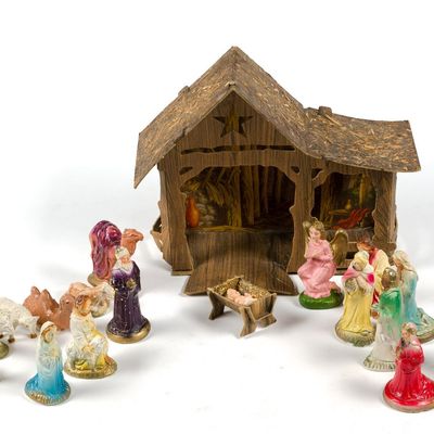 Sale Photo Thumbnail #174: 18 Piece Nativity Set