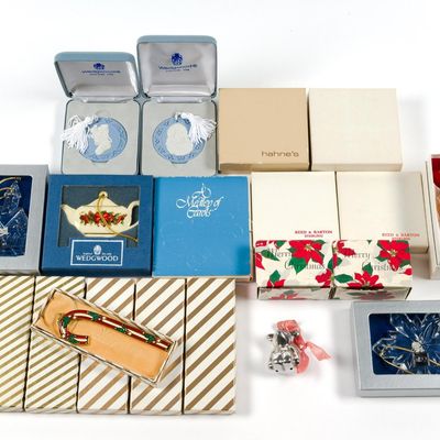 Sale Photo Thumbnail #22: Christmas Ornaments
