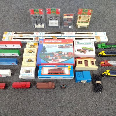 Sale Photo Thumbnail #186: 3 HO Gauge Engines, Life-Like Transformer & HO Gauge Track In OB