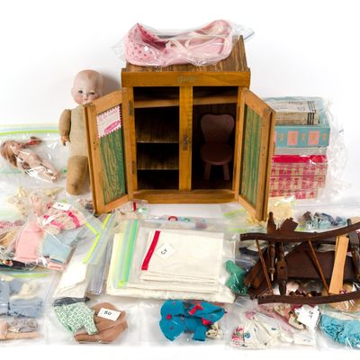 Sale Photo Thumbnail #263: Vogue Ginny Doll Wardrobe Collection Incl Accessories
