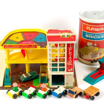 Sale Photo Thumbnail #135: Vintage Toys incl Fisher Price