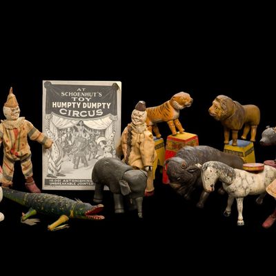 Sale Photo Thumbnail #33: Schoenhut's Toy Humpty Dumpty Circus
