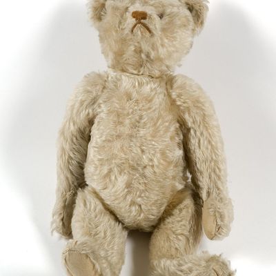 Sale Photo Thumbnail #112: Antique German Steiff Jointed Mohair Teddy Bear
