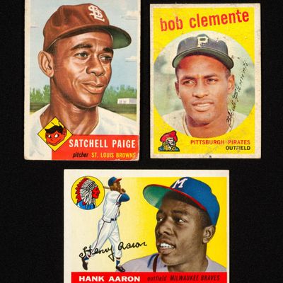 Sale Photo Thumbnail #212: Topps Hank Aaron Bob Clemente Satchel Paige 1950's Baseball Cards