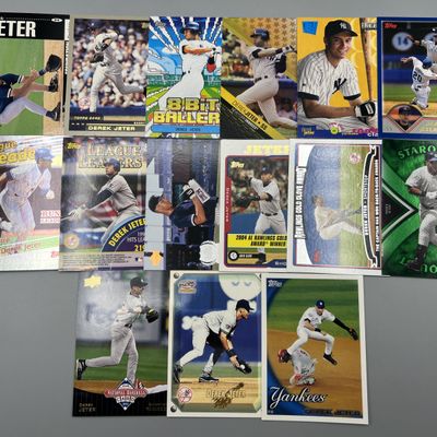 (15) Derek Jeter Baseball Cards