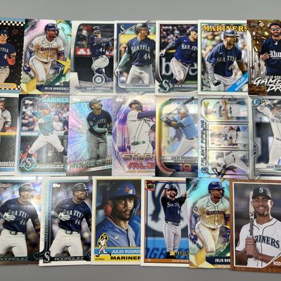 (20) Julio Rodriguez Baseball Cards