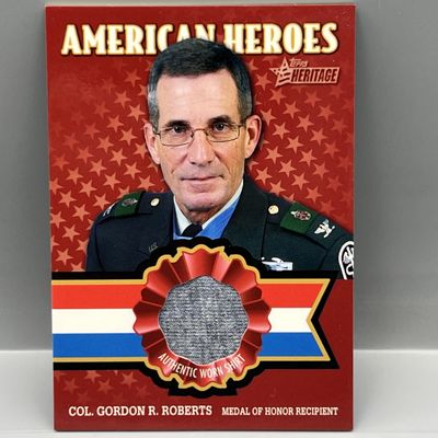 2009 Topps Heritage American Heroes Col. Gordon R. Roberts Medal of Honor Recipient Authentic Shirt Relic