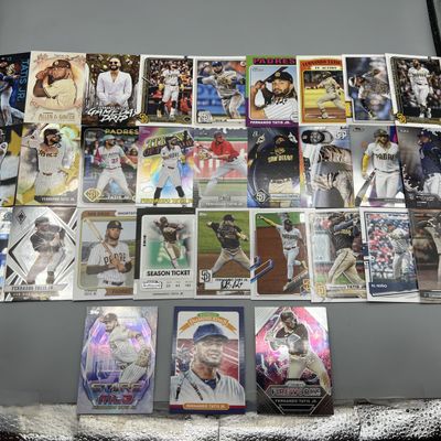 (30) Fernando Tatis Jr. Baseball Cards