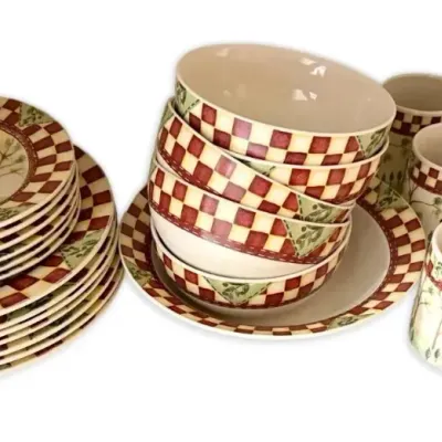 Country home dishes by thomson pottery 25 pieces