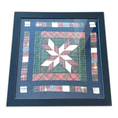 Primitive framed quilt 21 x 21