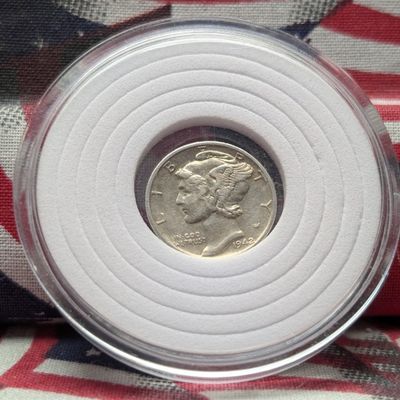 Sale Photo Thumbnail #117: 1942-S Mercury 90% Silver Dime in Capsule - WWII Era