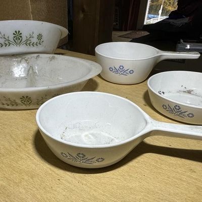 Sale Photo Thumbnail #101: Corning Ware and Glasbake Cookware Lot