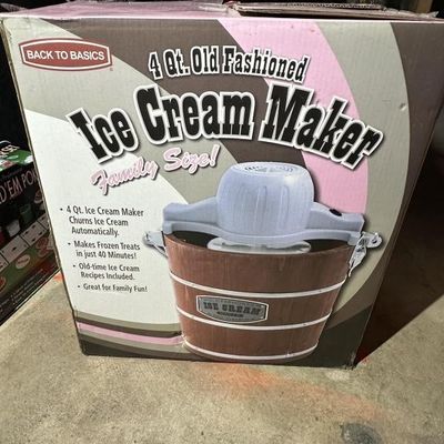 Sale Photo Thumbnail #73: 4 Qt Ice Cream Maker