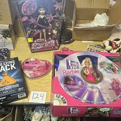 Sale Photo Thumbnail #120: Toy and Game Lot