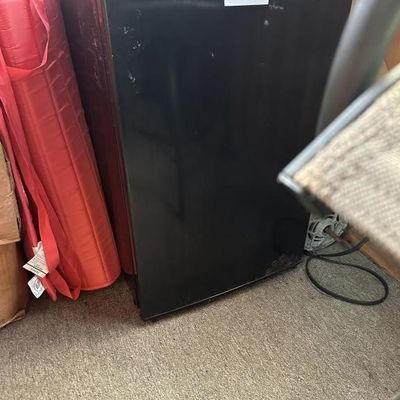 Sale Photo Thumbnail #167: Magic Chef Mini Fridge