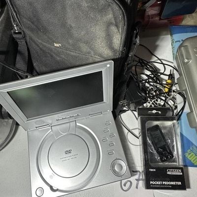 Sale Photo Thumbnail #64: Portable DVD Player