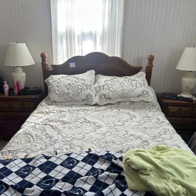 Sale Photo Thumbnail #155: Country Oak Bedroom Set