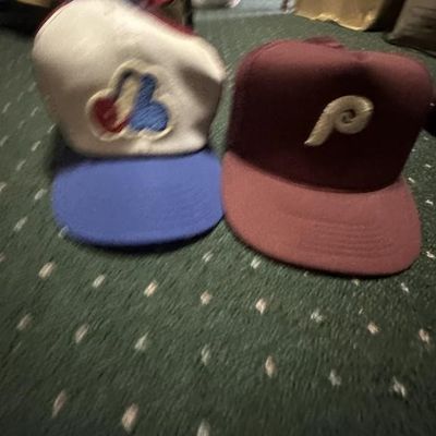 Sale Photo Thumbnail #136: MLB Montreal Expos & Phillies Hats