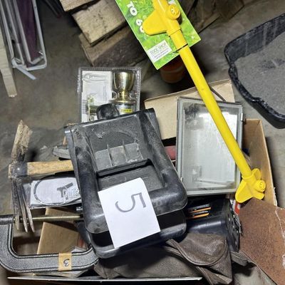 Sale Photo Thumbnail #3: Mixed Useful Lot