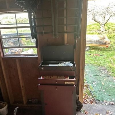 Sale Photo Thumbnail #191: Tool Box w Contents
