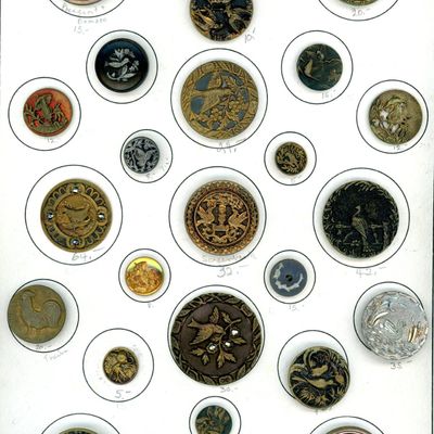 Sale Photo Thumbnail #391: A CARD OF DIVISION ONE BIRD BUTTONS