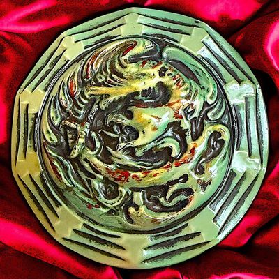 Sale Photo Thumbnail #111: A DIVISION THREE PICTORIAL CELLULOID BUTTON