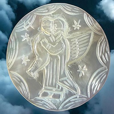 Sale Photo Thumbnail #180: A DIVISION THREE CARVED PEARL PICTORIAL BUTTON