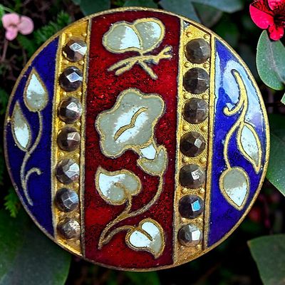Sale Photo Thumbnail #353: A DIVISION ONE PICTORIAL ENAMEL BUTTON