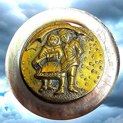 Sale Photo Thumbnail #60: AN UNUSUAL DIVISION THREE STUDIO ARTIST BUTTON