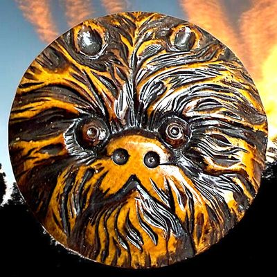Sale Photo Thumbnail #172: A DIVISION ONE CARVED WOOD PICTORIAL BUTTON