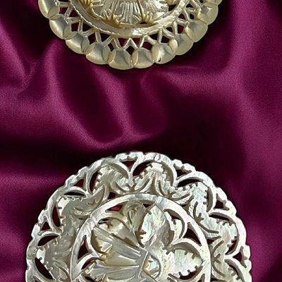 Sale Photo Thumbnail #57: A SMALL CARD OF DIVISION THREE BETHLEHEM PEARL BUTTONS