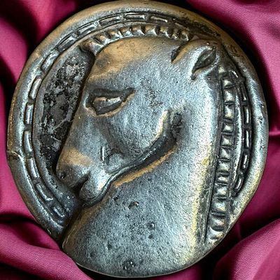 Sale Photo Thumbnail #213: A DIVISION THREE PICTORIAL HORSE BUTTON