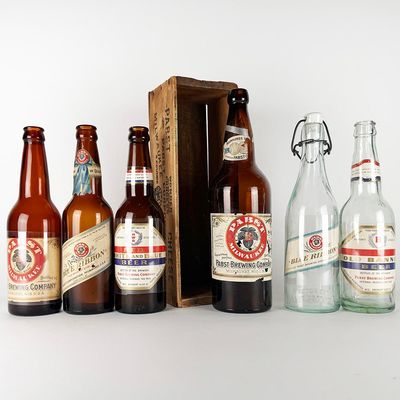 Sale Photo Thumbnail #453: Thirteen Pabst Bottles & Wonder Cheese Wooden Box MILWAUKEE