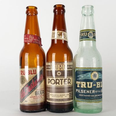 Sale Photo Thumbnail #454: Three Tru-Blu Labeled Bottles: Porter, Pilsener & Old Fashion NORTHAMPTON PA