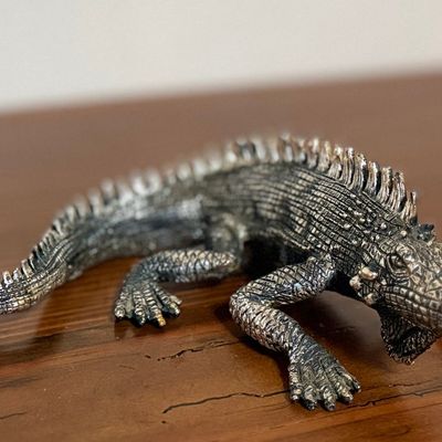 Sale Photo Thumbnail #74: TROPICAL IGUANA LIZARD SILVER SCULPTURE