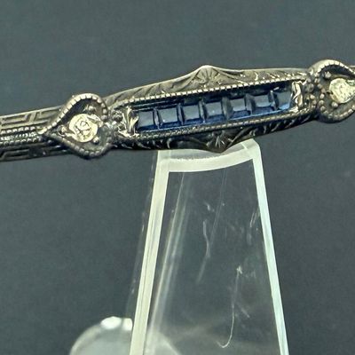 Sale Photo Thumbnail #19: EDWARDIAN SILVER BROOCH