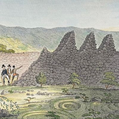 Ellis, Hawaii - Ruins of an ancient Fortification, near Kairua [Sandwich Islands]