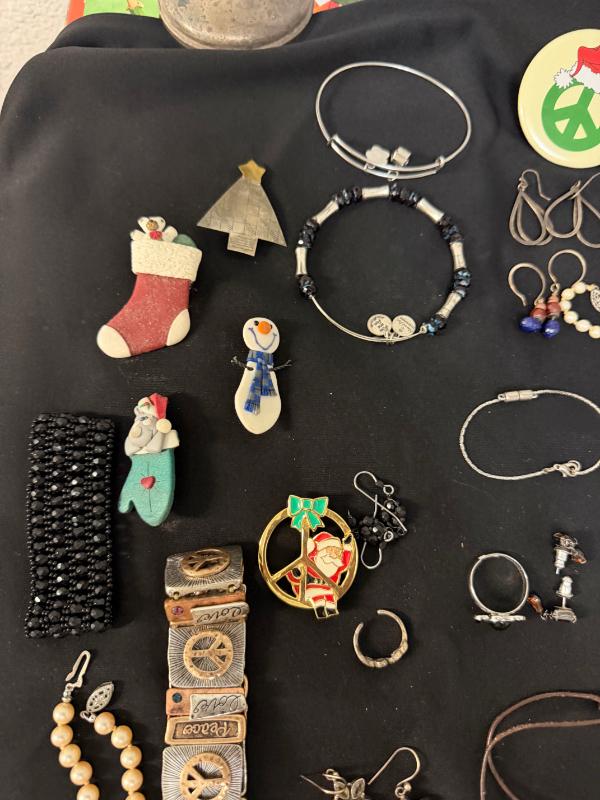 Sale Photo Thumbnail #259