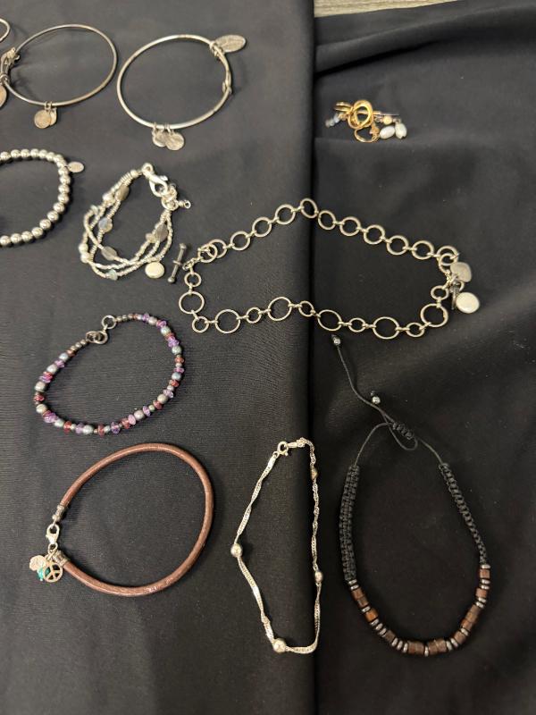 Sale Photo Thumbnail #256