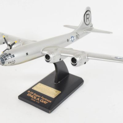 Paul Tibbets Signed Boeing B-29 Superfortress Enola Gay 1/72 Scale Model