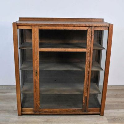 Sale Photo Thumbnail #102: Mission Style Quarter Sawn Oak Glass Display Cabinet