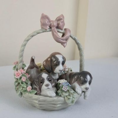 Sale Photo Thumbnail #56: Lladró #1441 "A Litter Of Love" Three Puppies In Flower Basket Porcelain Figurine – Retired, Hand Made In Spai