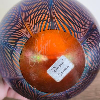 Sale Photo Thumbnail #105: Signed Art Glass Vase By David Lotton – Blue Purple Iridescent Pulled Feather Design – 5"