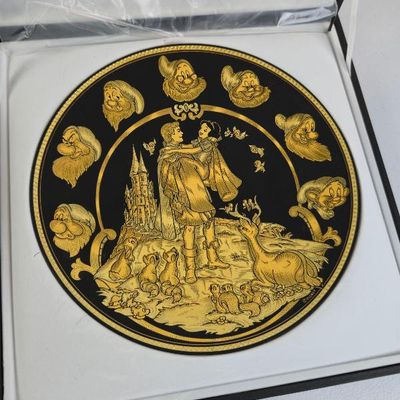 Sale Photo Thumbnail #22: Anframa Disney Snow White & Seven Dwarfs 24K Gold Damascene Collector Plate – Spain – Original Case