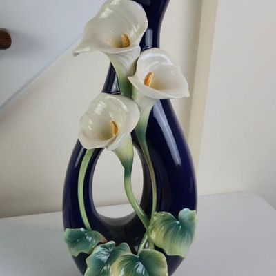 Sale Photo Thumbnail #29: Franz Collection Forever Love Calla Lily Porcelain Vase FZ03170 – 15" – Cobalt Blue