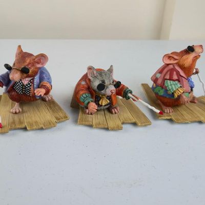 Sale Photo Thumbnail #53: James C. Christensen "Three Blind Mice" Set Of 3 Porcelain Figurines – Sniffer, Fluffy & Weevil – Greenwich Wo