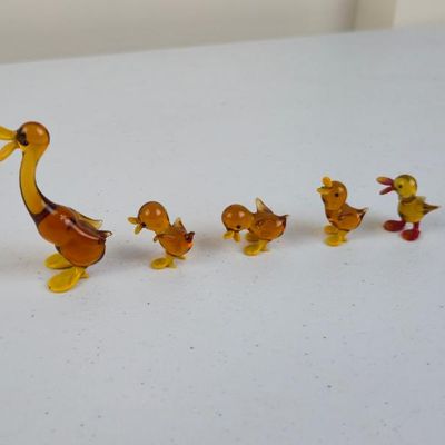 Sale Photo Thumbnail #63: Set Of 5 Miniature Hand Blown Glass Duck Figurines – Amber Yellow Glass Family