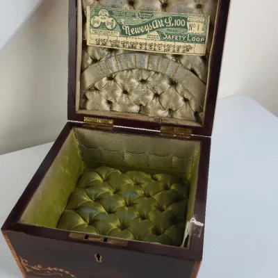 Sale Photo Thumbnail #7: Antique 19th Century Rosewood Domed Sewing Box – Kingwood & Boxwood Floral Inlay – Circa 1830